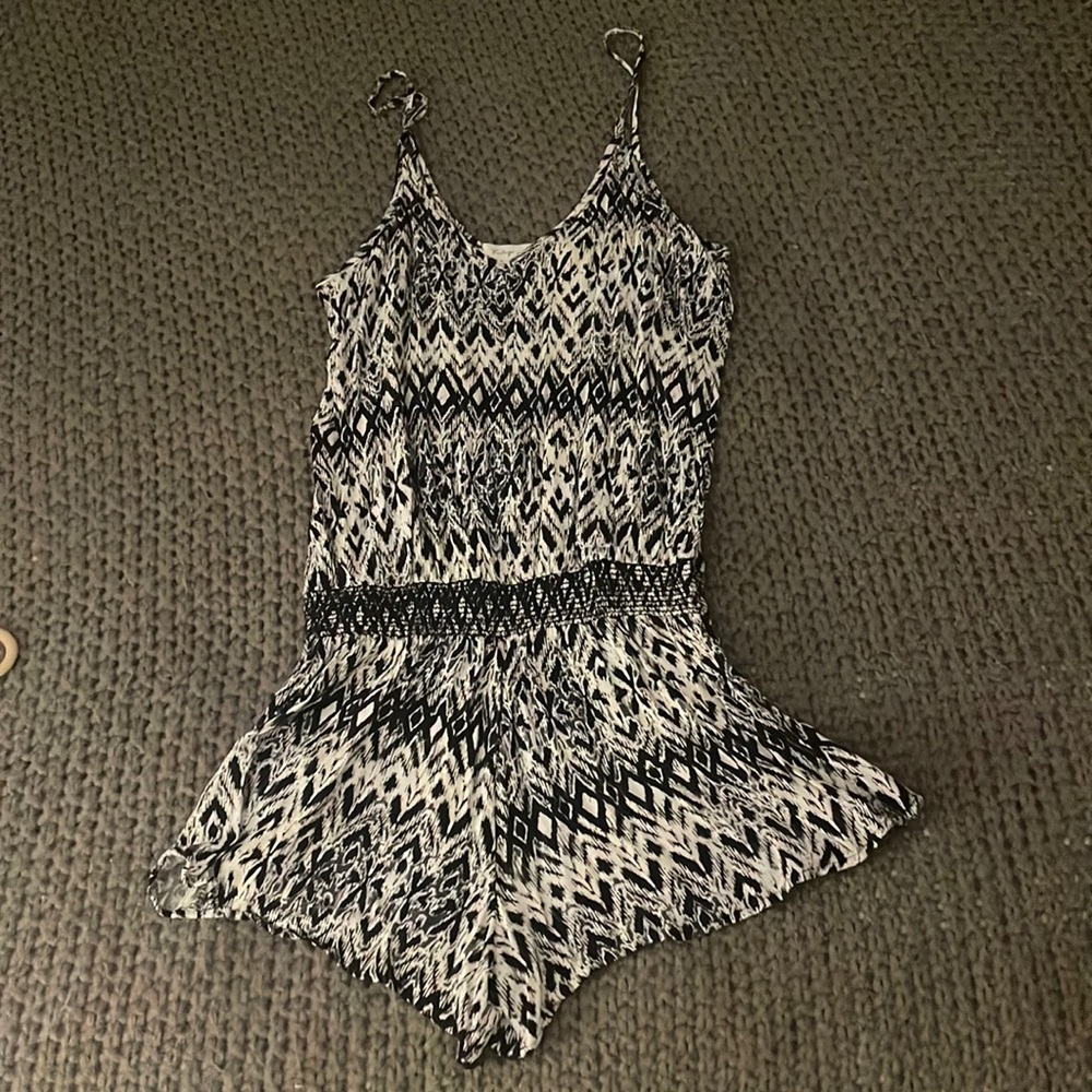 Black and white abstract pattern playsuit